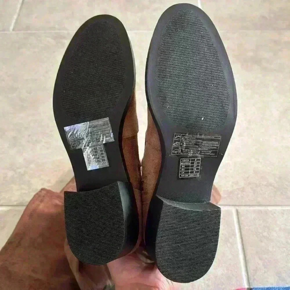 Low Heel Over the Knee Boots - Picture 6 of 6